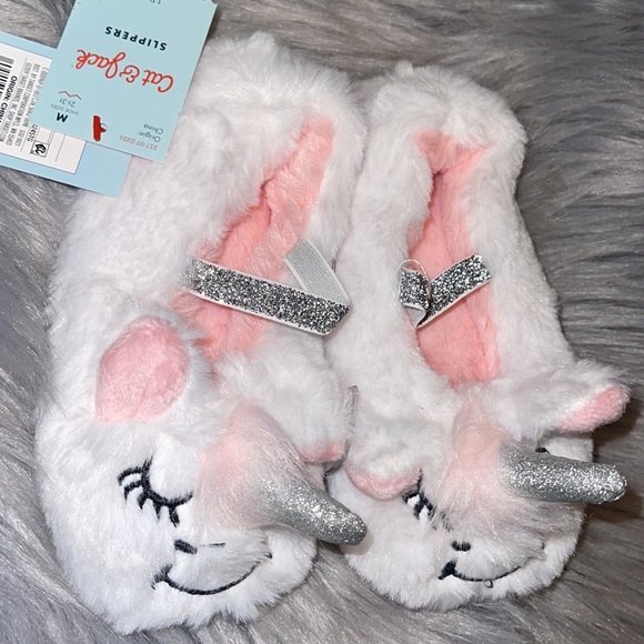 Cat & jack unicorn slippers - Picture 3 of 3